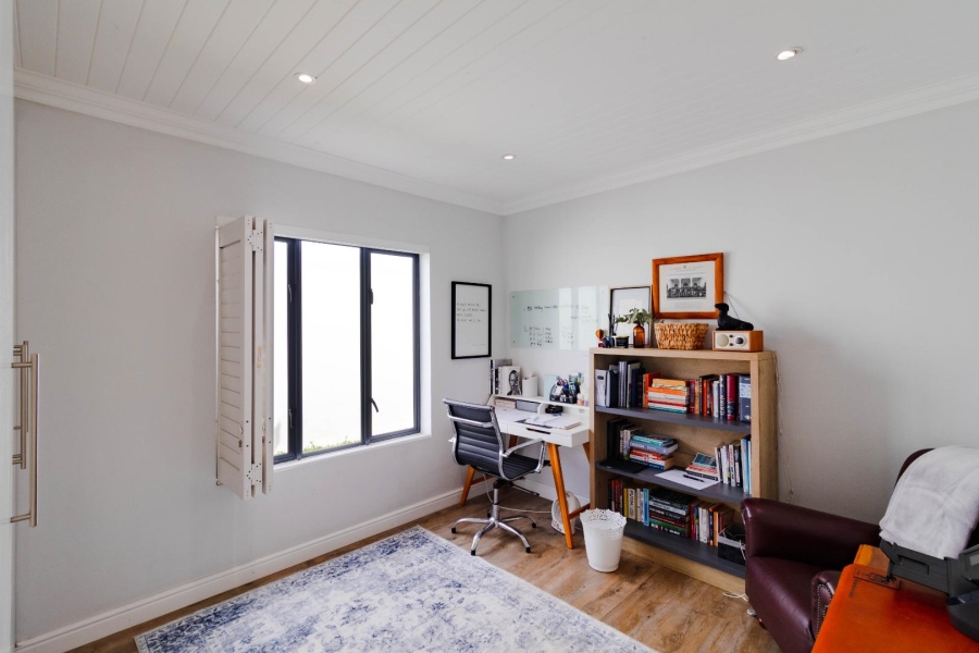 3 Bedroom Property for Sale in Westcliff Western Cape